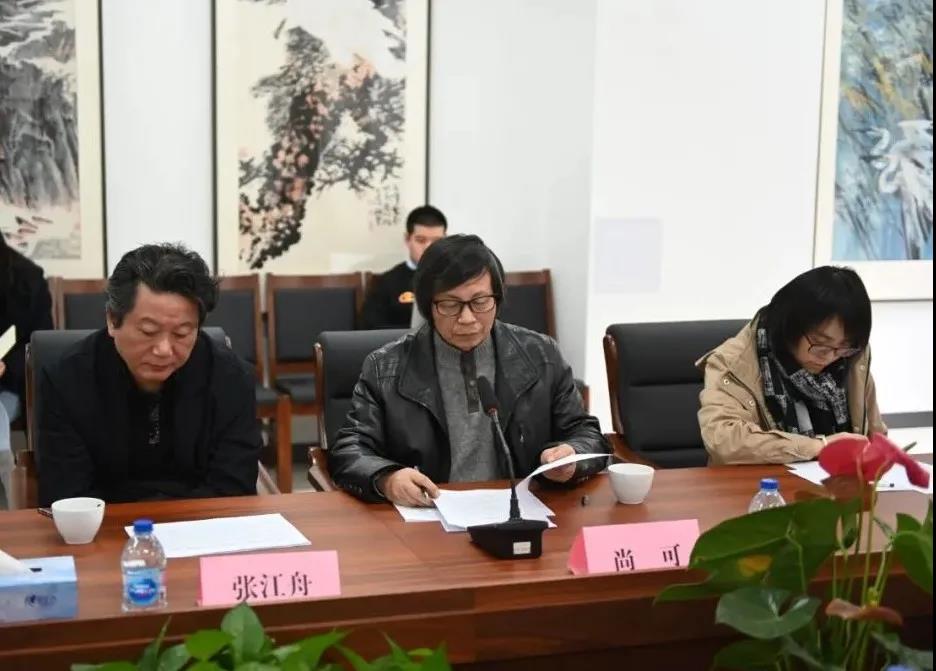 eba760560a7e4950b4c8e0190d4f588c