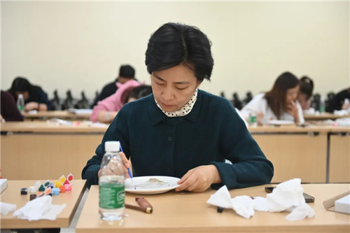 0c10de7cf1314792a146a3da50120957