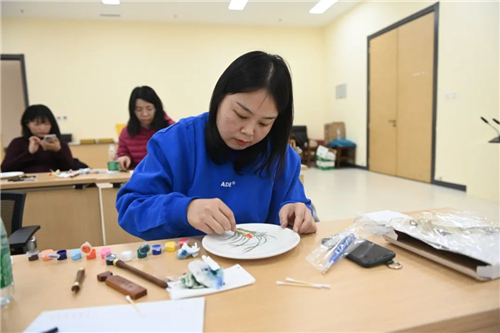 1e1aaced3f2447da85a6dbe5d82a88e6