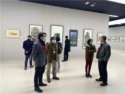 e5b4dc7fbd7e4d50a75a4a560ac40f71