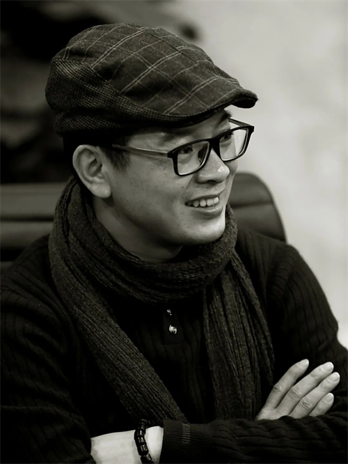 5a2c3112f3274154bacb63df5a087569