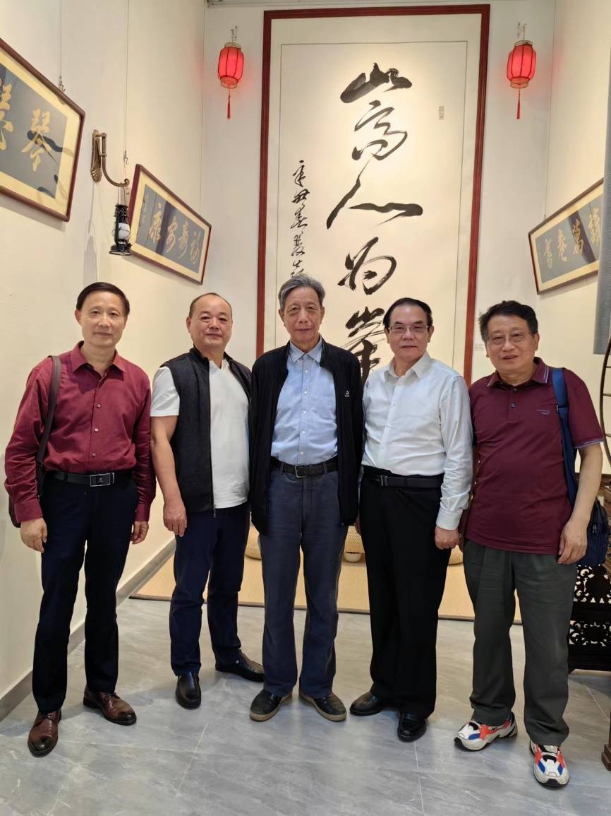 e05df524bc3c43808cebc16a8f54b8a8